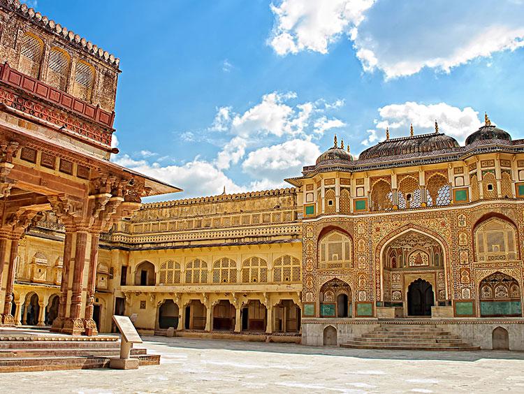 Golden Triangle Express Escorted Tour with Temples & Rio Extension