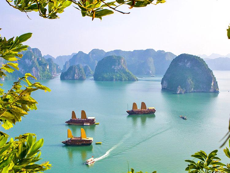 Glimpse of Vietnam Escorted Tour