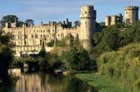 Shared Tour: Oxford, Stratford, Warwick Castle & the Cotswolds with Lunch