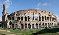 Private Colosseum Walking Tour with Roman Forum & Palatine Hill including Skip the Line Entrances and Guide